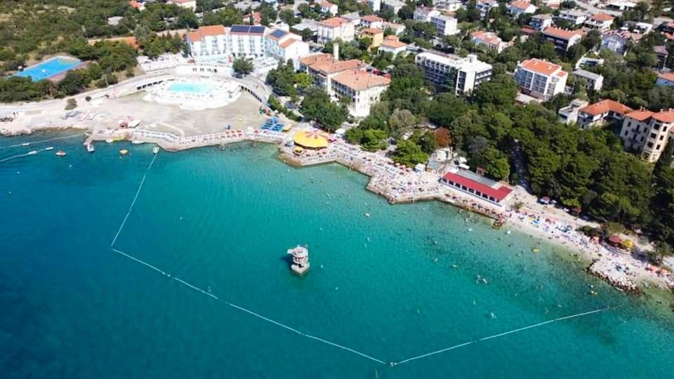 Apartmens Adriana Novi Vinodolski Esterno foto