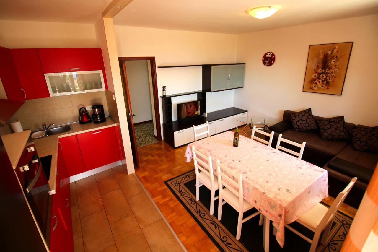 Apartmens Adriana Novi Vinodolski Esterno foto