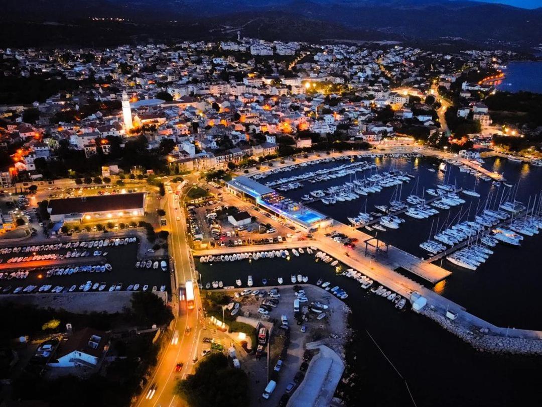 Apartmens Adriana Novi Vinodolski Esterno foto